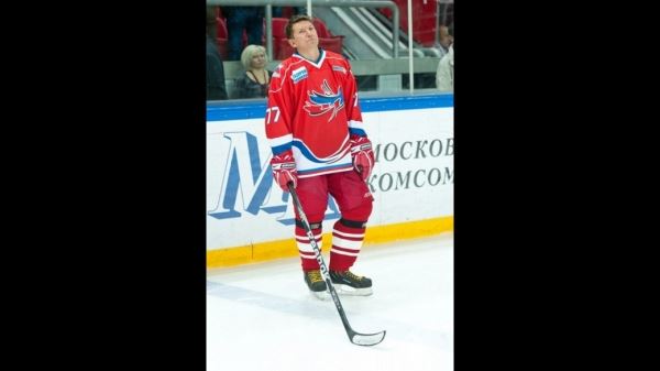 Сергей Кристовский: «На моём лице тридцать швов, и все - хоккейные»