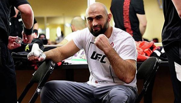 Официально: Шамиль Абдурахимов - Кёртис Блэйдс на UFC 242